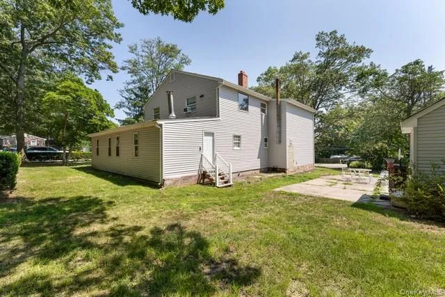 10 Sunnyside Drive Sound Beach, NY 11789