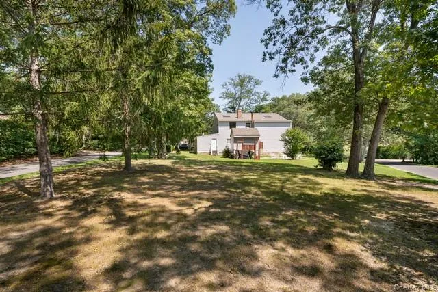 10 Sunnyside Drive Sound Beach, NY 11789