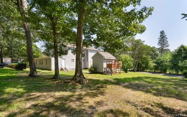 10 Sunnyside Drive Sound Beach, NY 11789