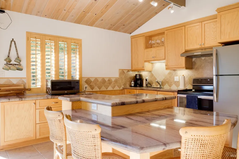 46800 Ocean View Drive Gualala, CA 95445