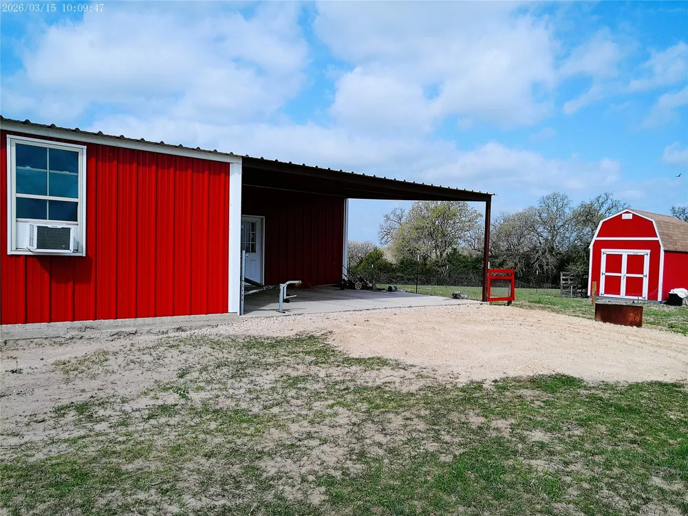 2465 County Road 314 Rockdale, TX 76567