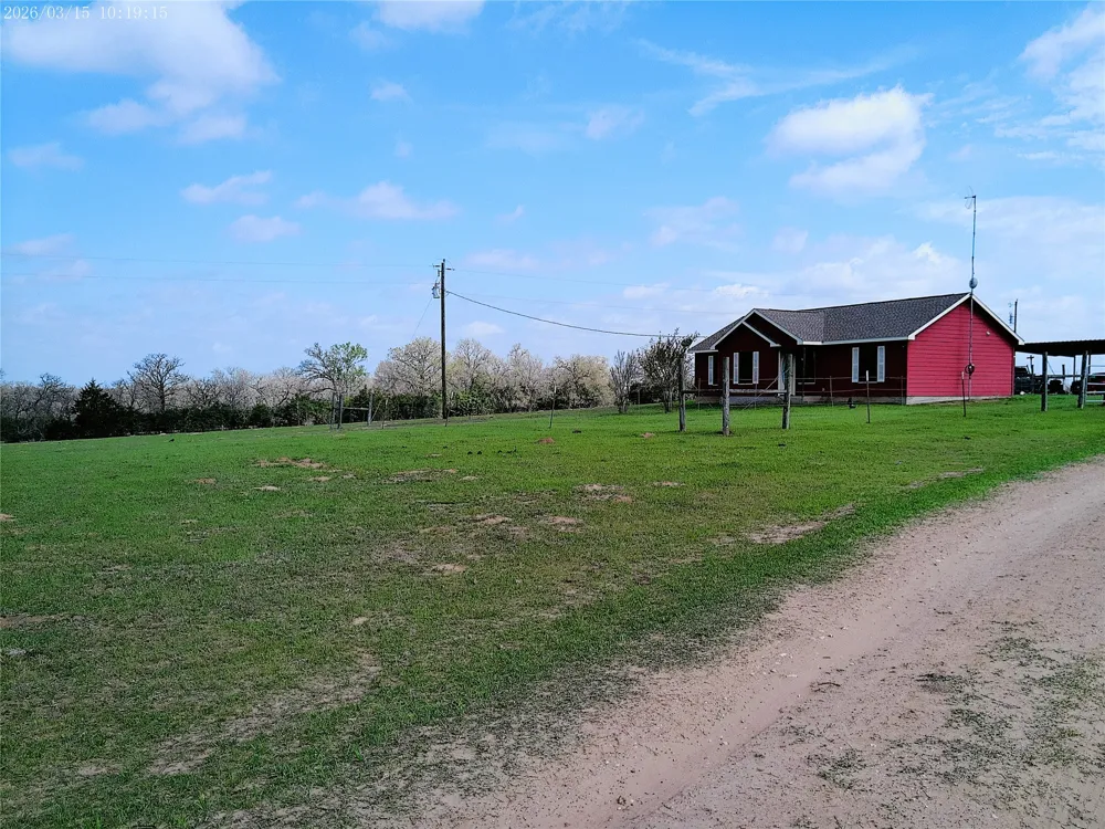 2465 County Road 314 Rockdale, TX 76567