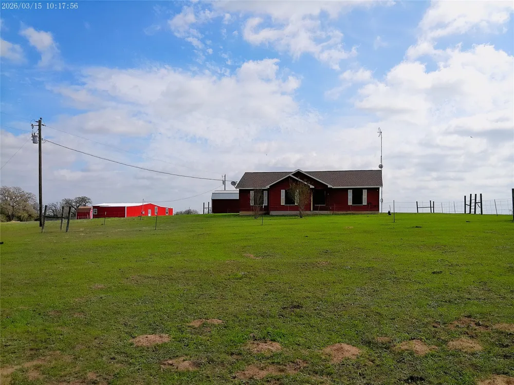 2465 County Road 314 Rockdale, TX 76567