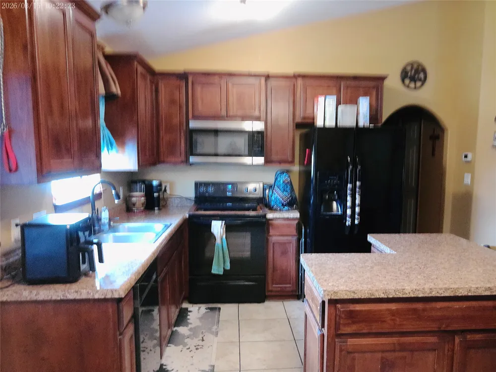 2465 County Road 314 Rockdale, TX 76567