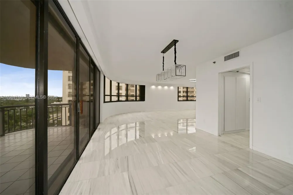 10175 Collins Ave #807 Bal Harbour, FL 33154
