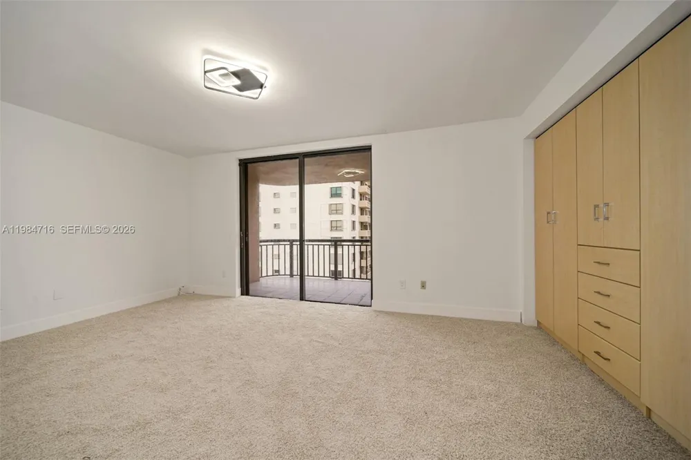 10175 Collins Ave #807 Bal Harbour, FL 33154