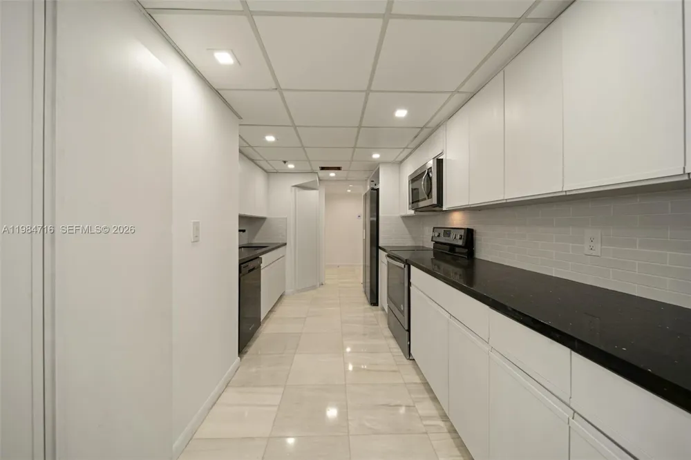 10175 Collins Ave #807 Bal Harbour, FL 33154