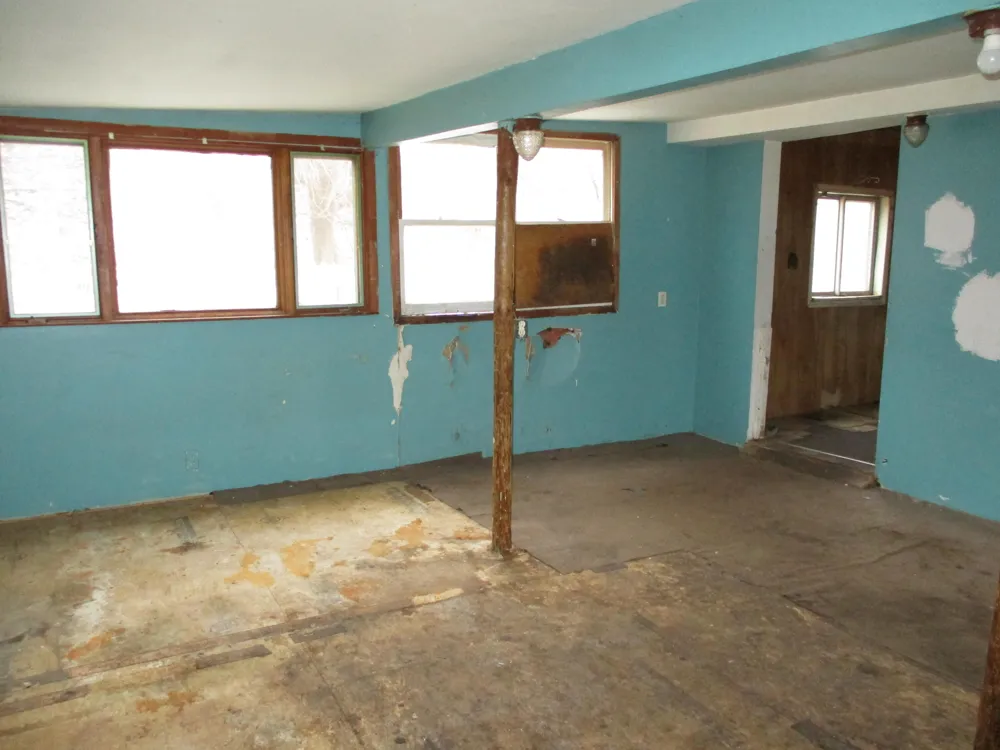 1915 River Street Blackman Charter Township, MI 49202