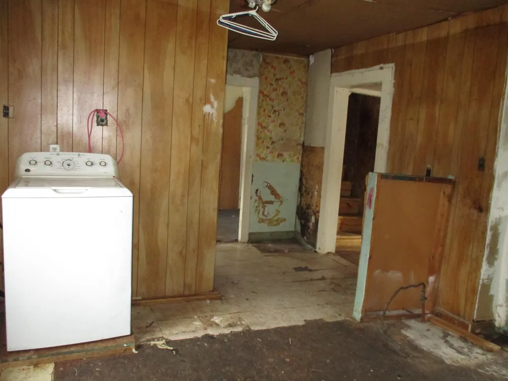1915 River Street Blackman Charter Township, MI 49202
