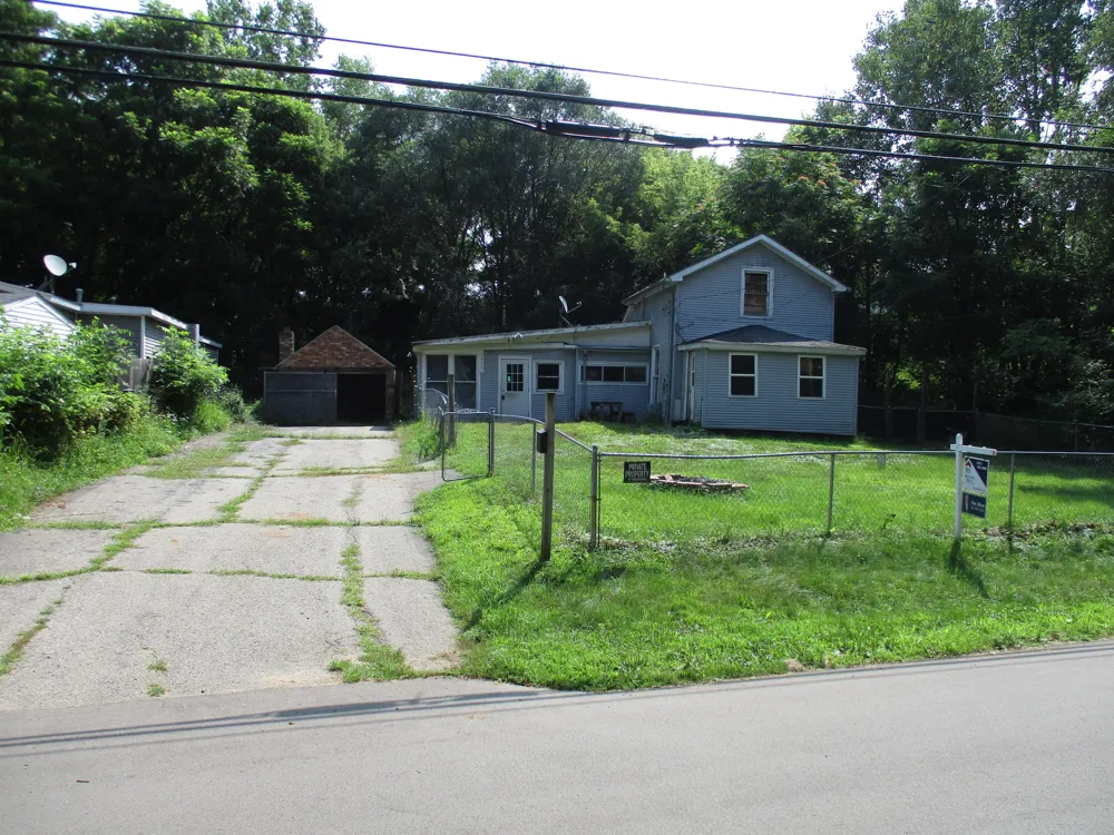 1915 River Street Blackman Charter Township, MI 49202