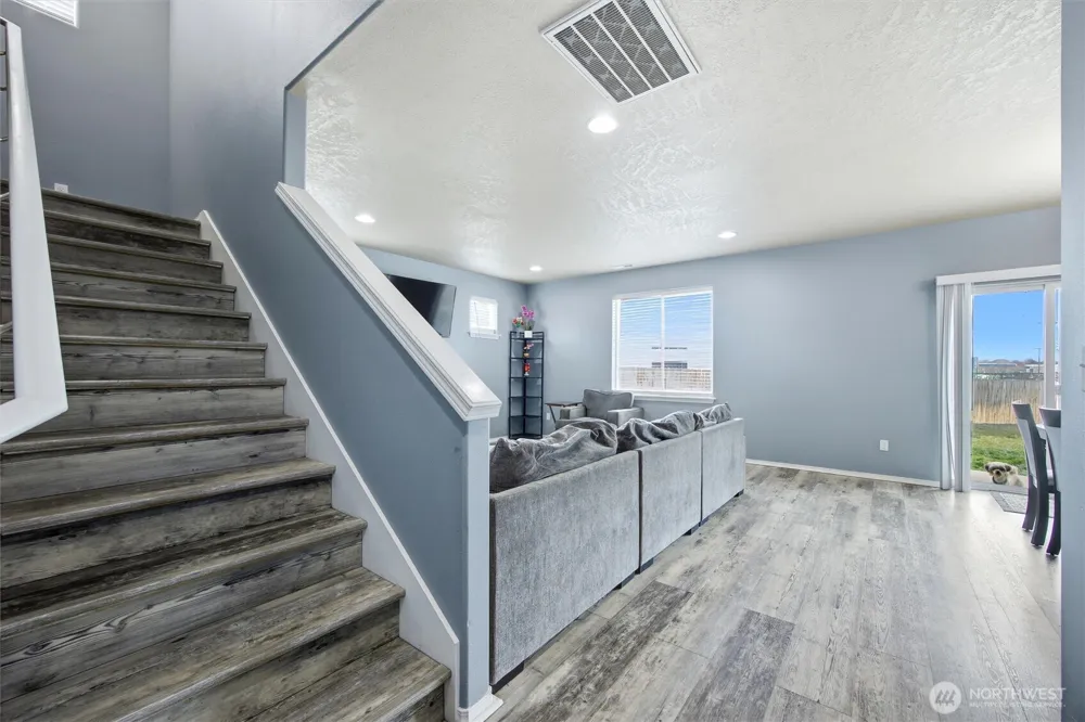439 S Texas Street Kennewick, WA 99336
