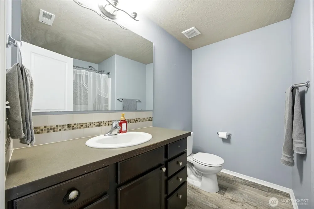 439 S Texas Street Kennewick, WA 99336