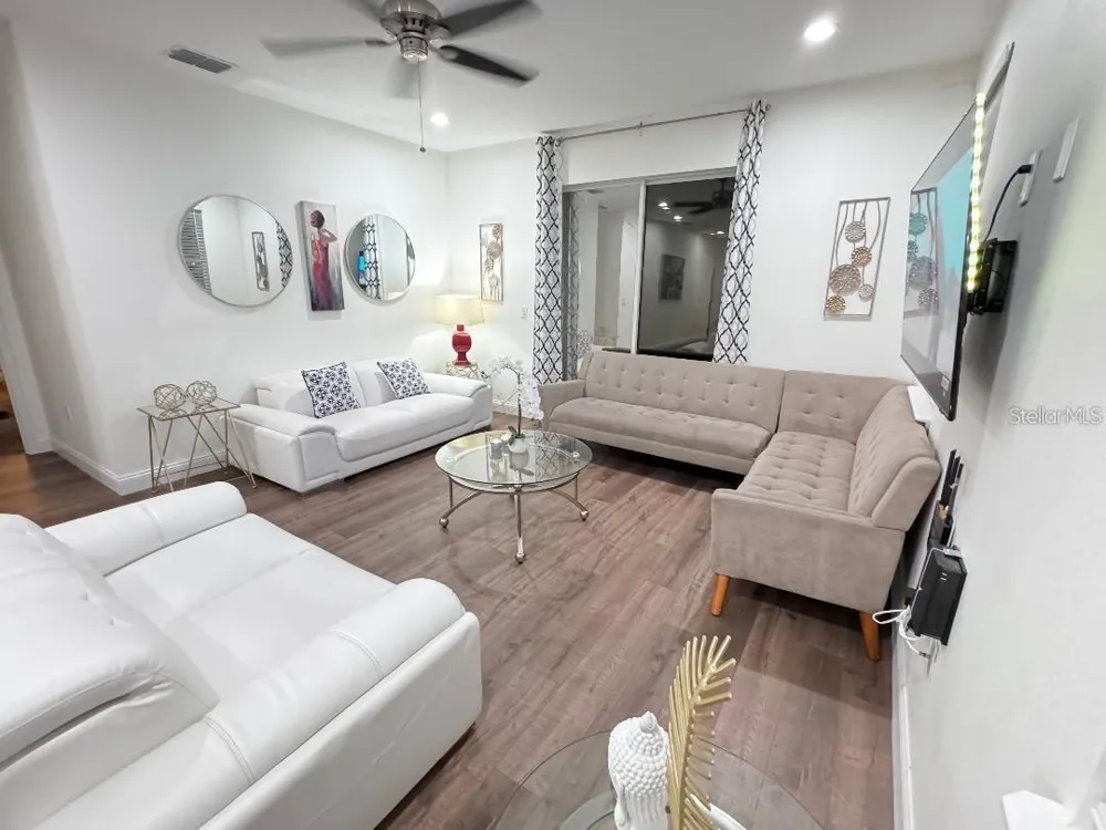 821 LAND AVENUE Longwood, FL 32750