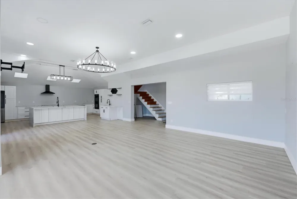 10218 46TH AVENUE W Bradenton, FL 34210