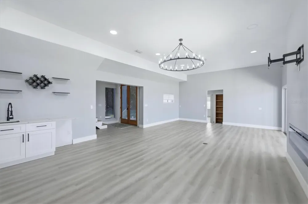 10218 46TH AVENUE W Bradenton, FL 34210