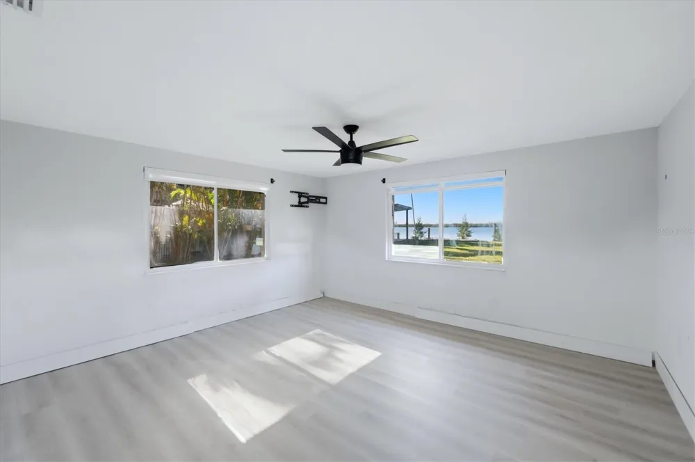 10218 46TH AVENUE W Bradenton, FL 34210