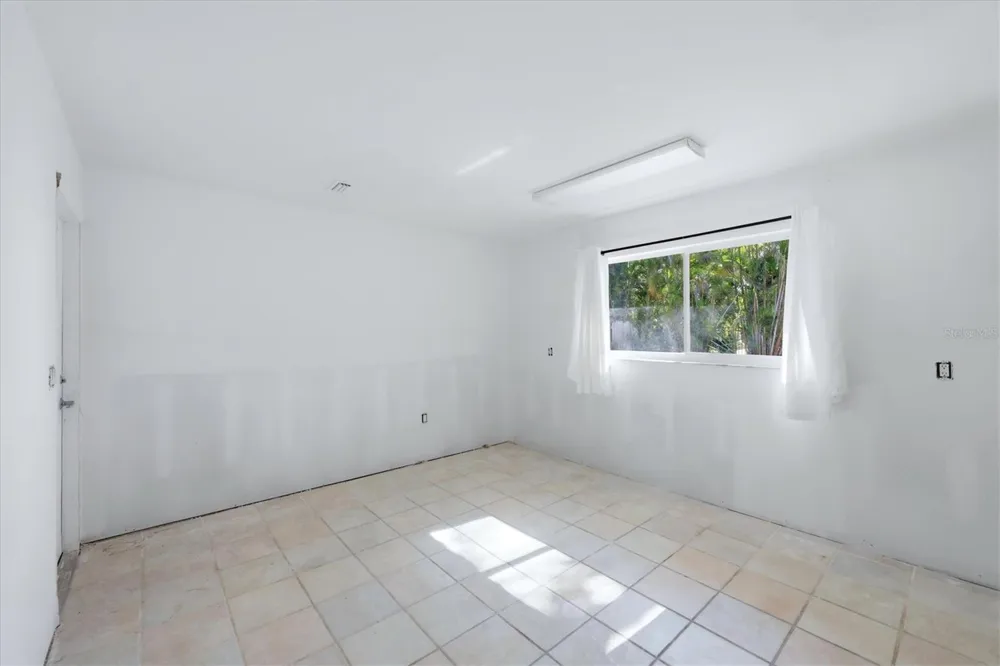 10218 46TH AVENUE W Bradenton, FL 34210