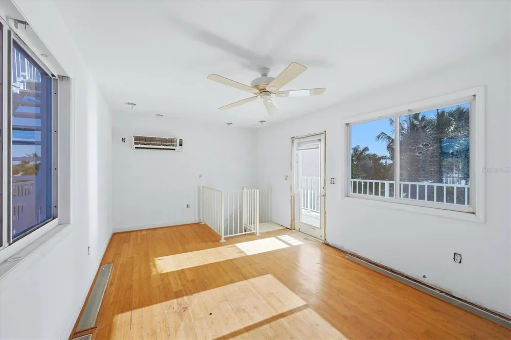 10218 46TH AVENUE W Bradenton, FL 34210