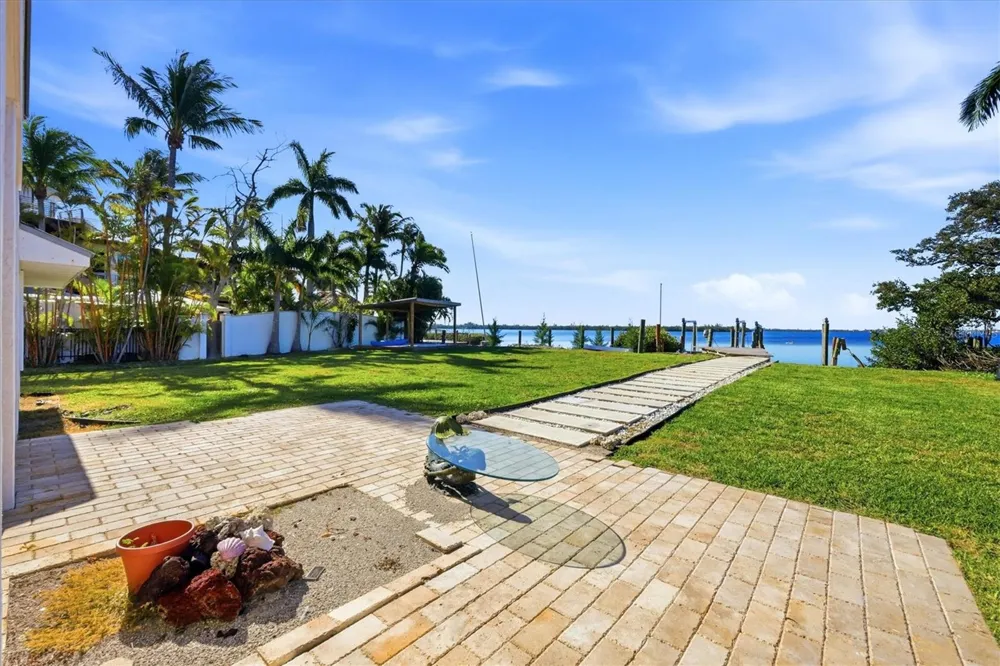 10218 46TH AVENUE W Bradenton, FL 34210
