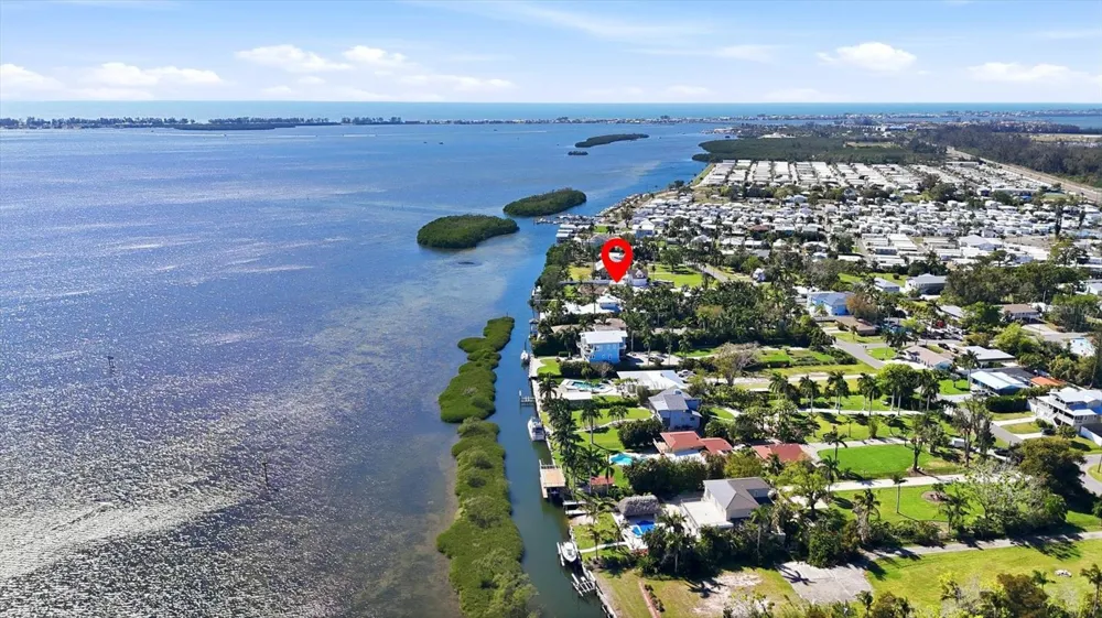 10218 46TH AVENUE W Bradenton, FL 34210