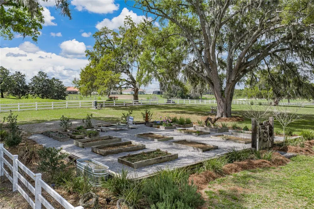 34428 MISSION VALLEY DRIVE Dade City, FL 33525