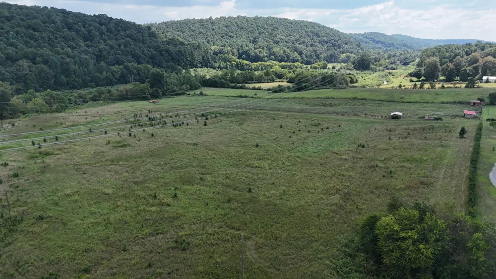 County Road 60 Riceville, TN 37370