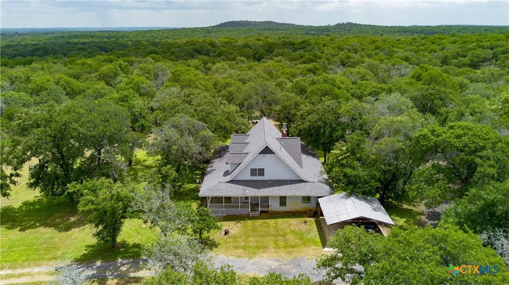 2981 Vivroux Ranch Road Seguin, TX 78155