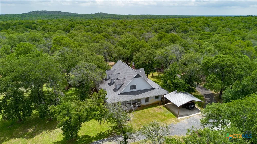 2981 Vivroux Ranch Road Seguin, TX 78155