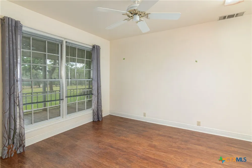2981 Vivroux Ranch Road Seguin, TX 78155