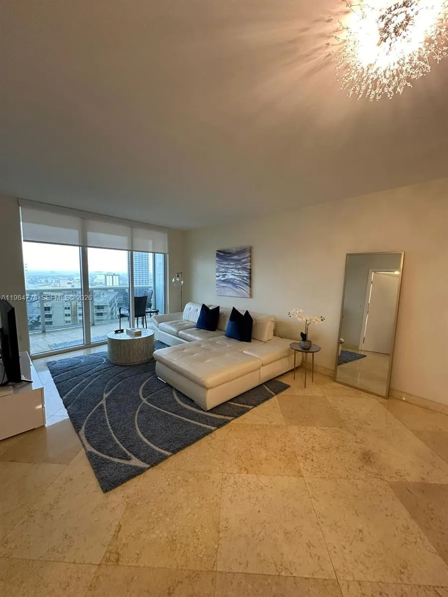 1800 S Ocean Dr #1606 Hallandale Beach, FL 33009