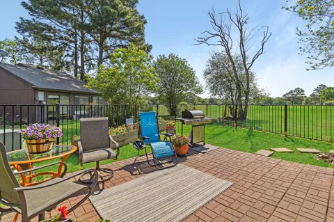 17 Townhouse Lane