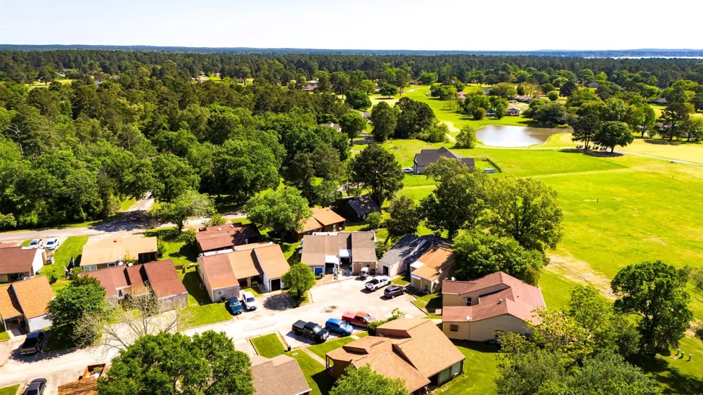 17 Townhouse Lane Trinity, TX 75862