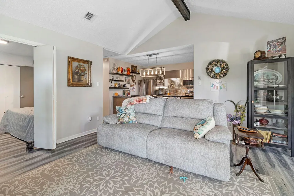 17 Townhouse Lane Trinity, TX 75862