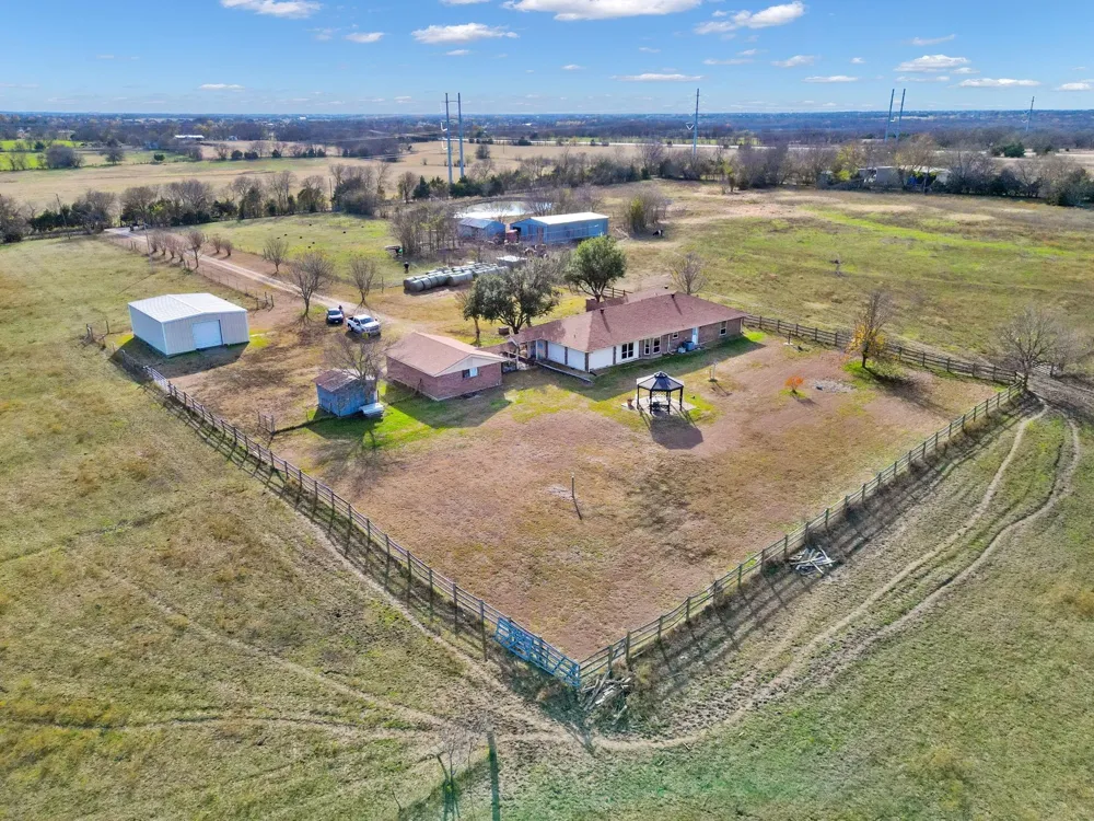 12099 County Road 1028 Blue Ridge, TX 75424
