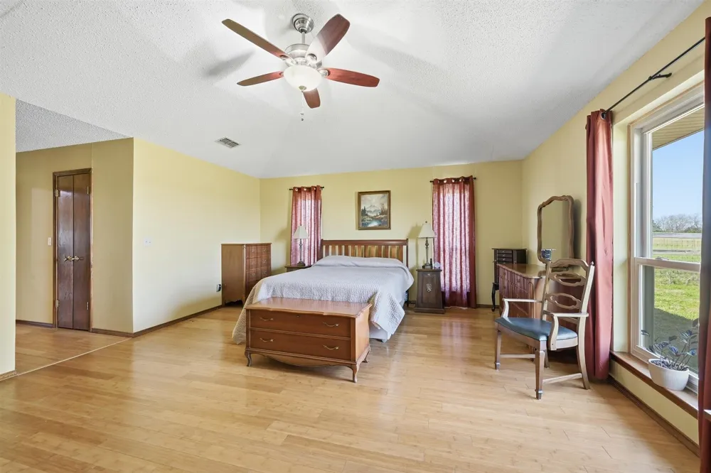 12099 County Road 1028 Blue Ridge, TX 75424
