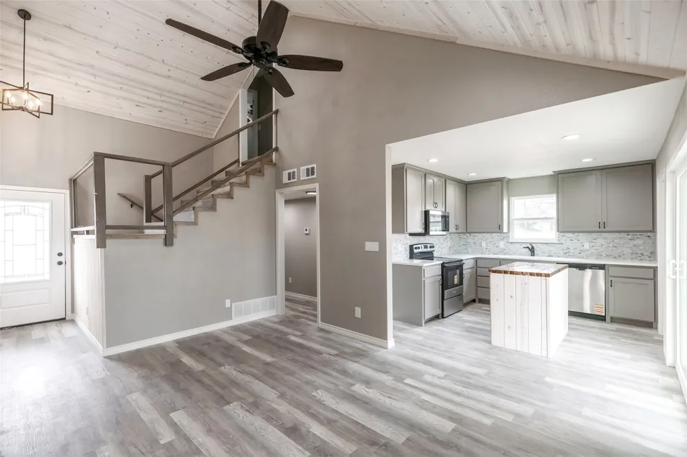 708 W 1st Street Coleman, TX 76834