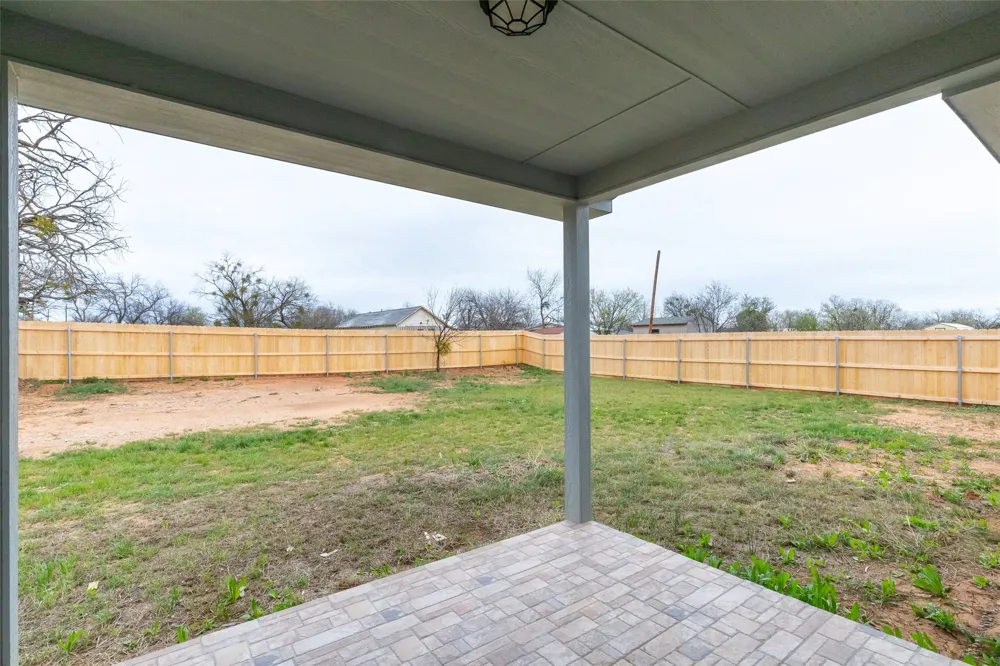 708 W 1st Street Coleman, TX 76834