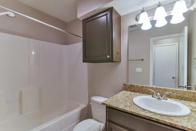 820 Southeast Parkway Azle, TX 76020