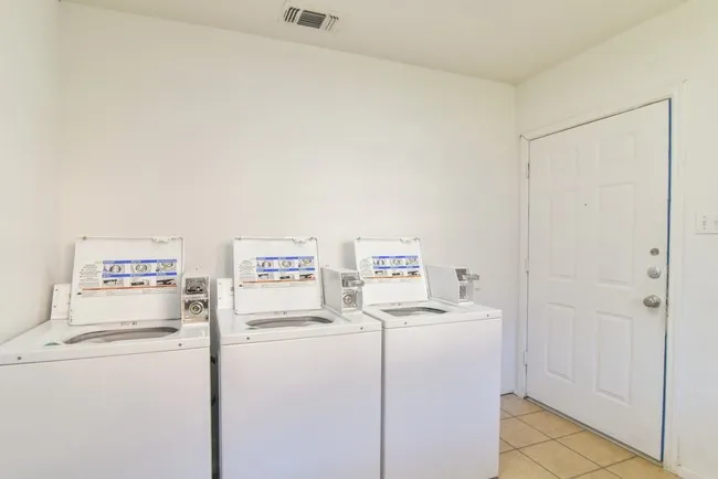 820 Southeast Parkway Azle, TX 76020