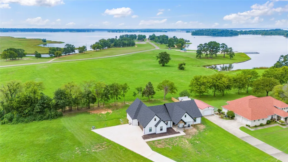 7 Silver Spur Drive Mt Pleasant, TX 75455