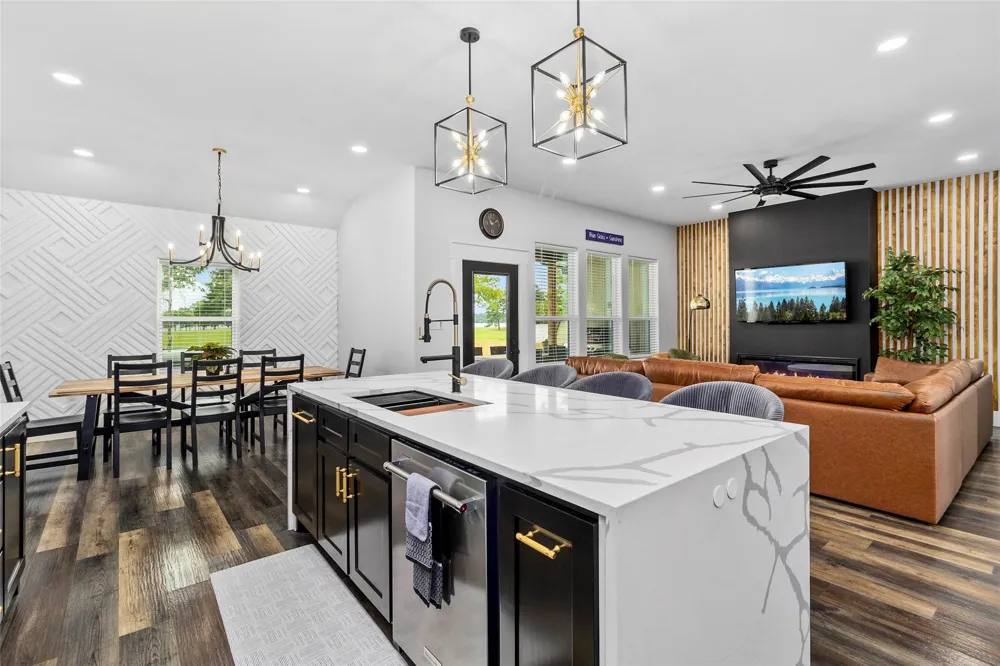 7 Silver Spur Drive Mt Pleasant, TX 75455