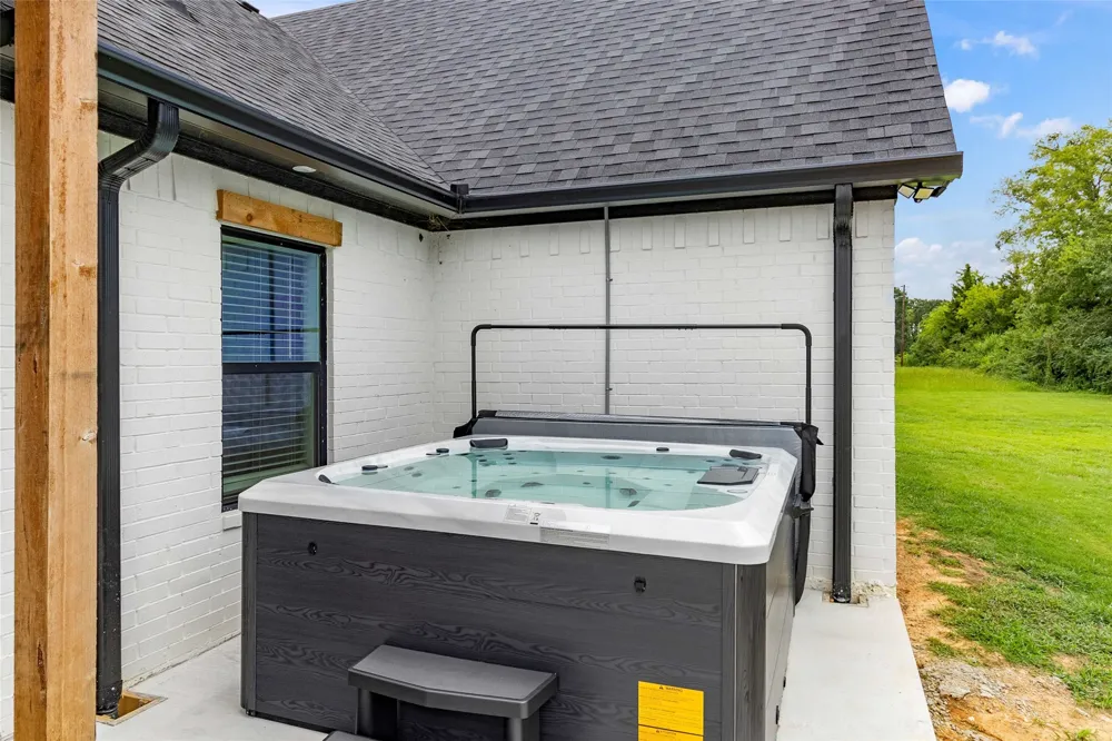 7 Silver Spur Drive Mt Pleasant, TX 75455