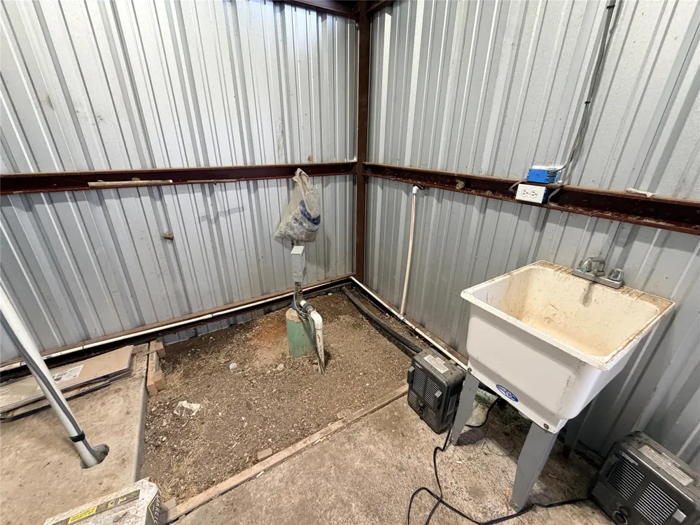 65 CR 406 Goldthwaite, TX 76844