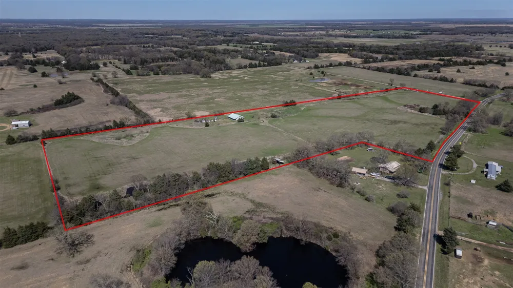 267 County Road 2150 Telephone, TX 75446