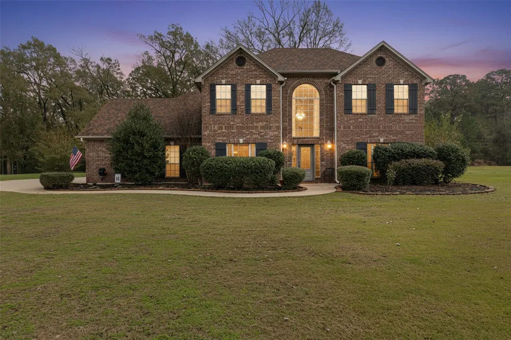 210 Whistler Hallsville, TX 75650