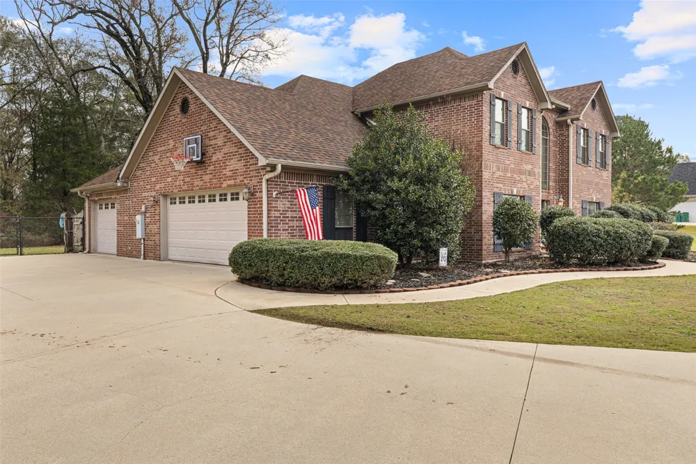 210 Whistler Hallsville, TX 75650