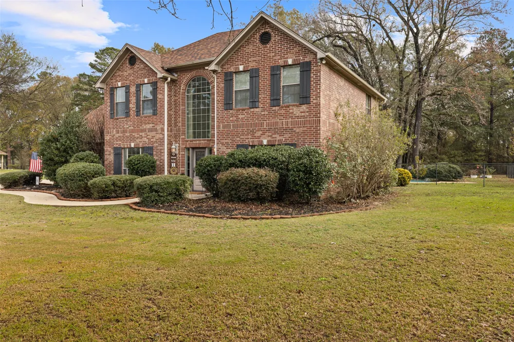 210 Whistler Hallsville, TX 75650