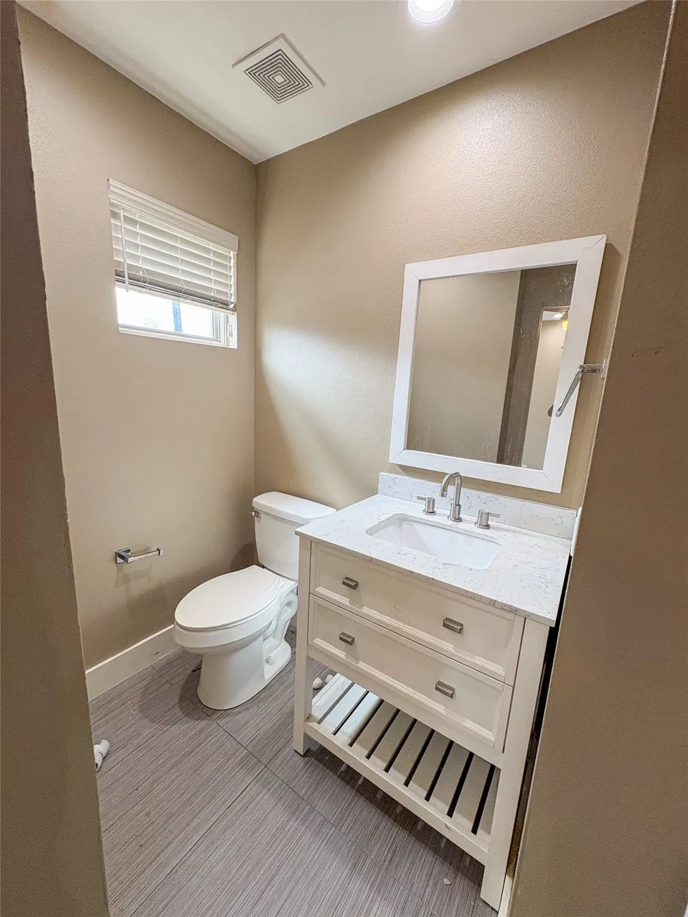 301 E Brockett Street #100 Sherman, TX 75090