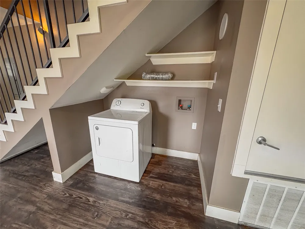 301 E Brockett Street #100 Sherman, TX 75090