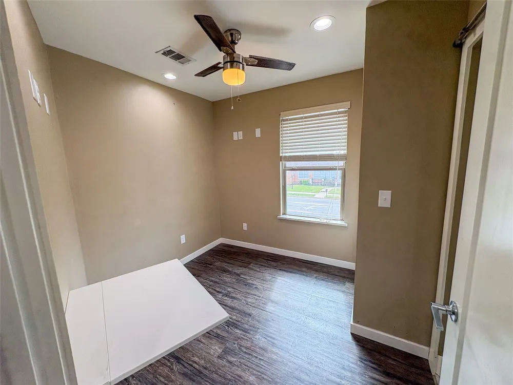 301 E Brockett Street #100 Sherman, TX 75090